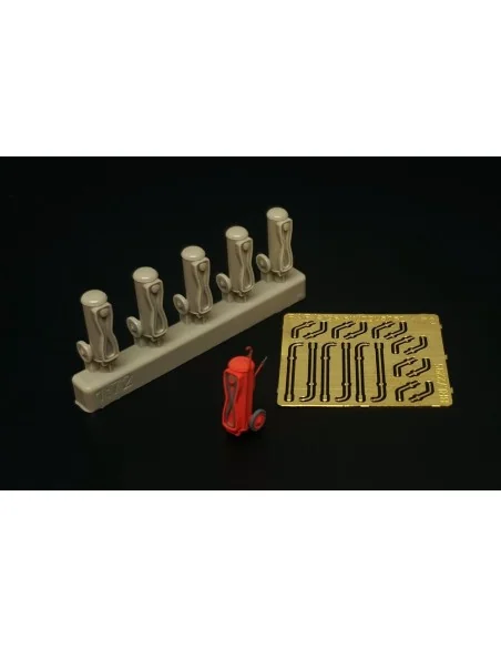 RAF large extingusher (5pcs), 1/72 - Brengun BRL72295