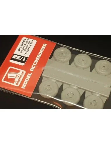 Spitfire 3 spoke wheels set (3 types of tires), 1/32 - Brengun BRL3...