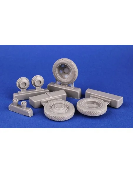 V3000S/SSM Maultier Wheels / for ICM kits, 1/35 - CMK 129-3154