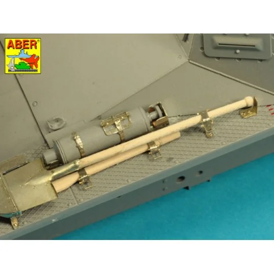 Pz.Kpfw. I, Ausf.A/B (Sd.Kfz. 101) Tool & Equipment holders - Aber ...