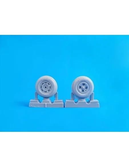 Tempest Mk.II/V/VI-Square Tread Pattern Mainwheels f. Spacial Hobby...