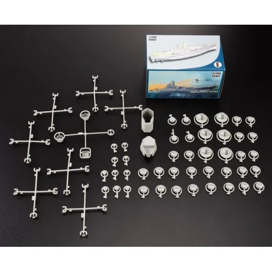 YAMATO Battleship PREMIUM, 1/200 - Glow2B Modellbau 5058052000