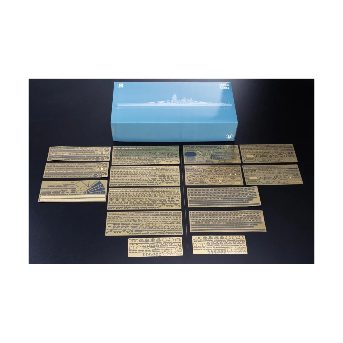 YAMATO Battleship PREMIUM, 1/200 - Glow2B Modellbau 5058052000