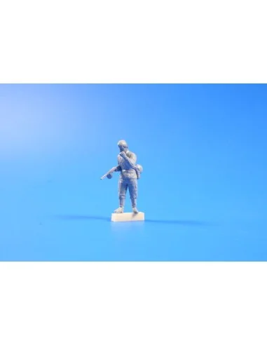 [NO_DESC] Soviet Soldier with Machinegun (1Fig.), 1/35 - CMK 129-F3...