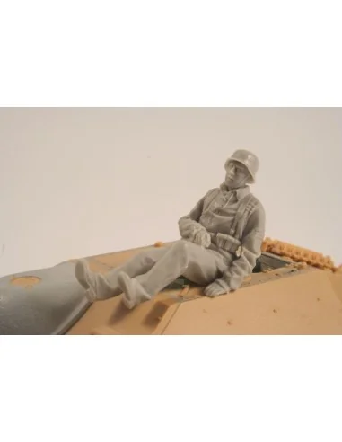German WWII Hetzer Sitting Infanty man, 1/35 - CMK 129-F35260