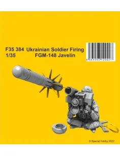 Ukrainian Soldier Firing FGM-148 Javelin, 1/35 - CMK 129-F35384