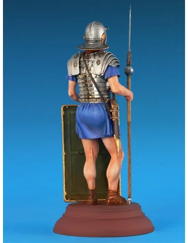 Roman Legionary. II century, 1/16 - MiniArt 16007