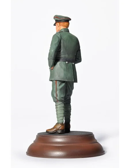 Ernst Udet. WW1 Flying Ace, 1/16 - MiniArt 16030