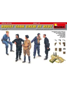 Soviet Tank Crew at Rest.Special Edition, 1/35 - MiniArt 35246