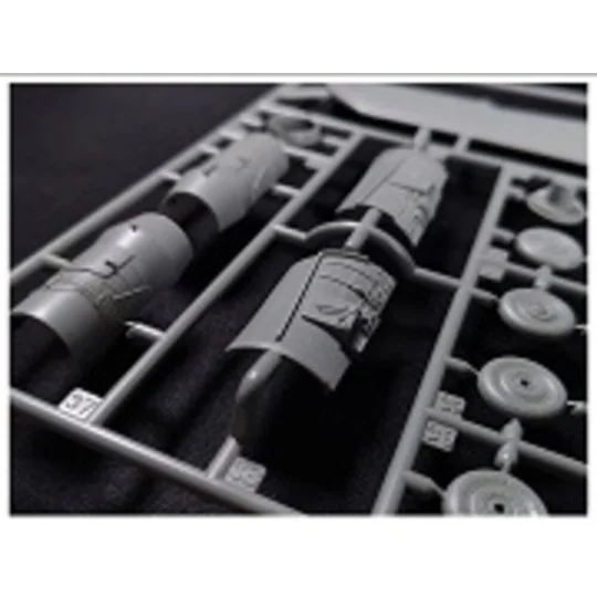 MIG-17F PLA, 1/48 - KINETIC K48164