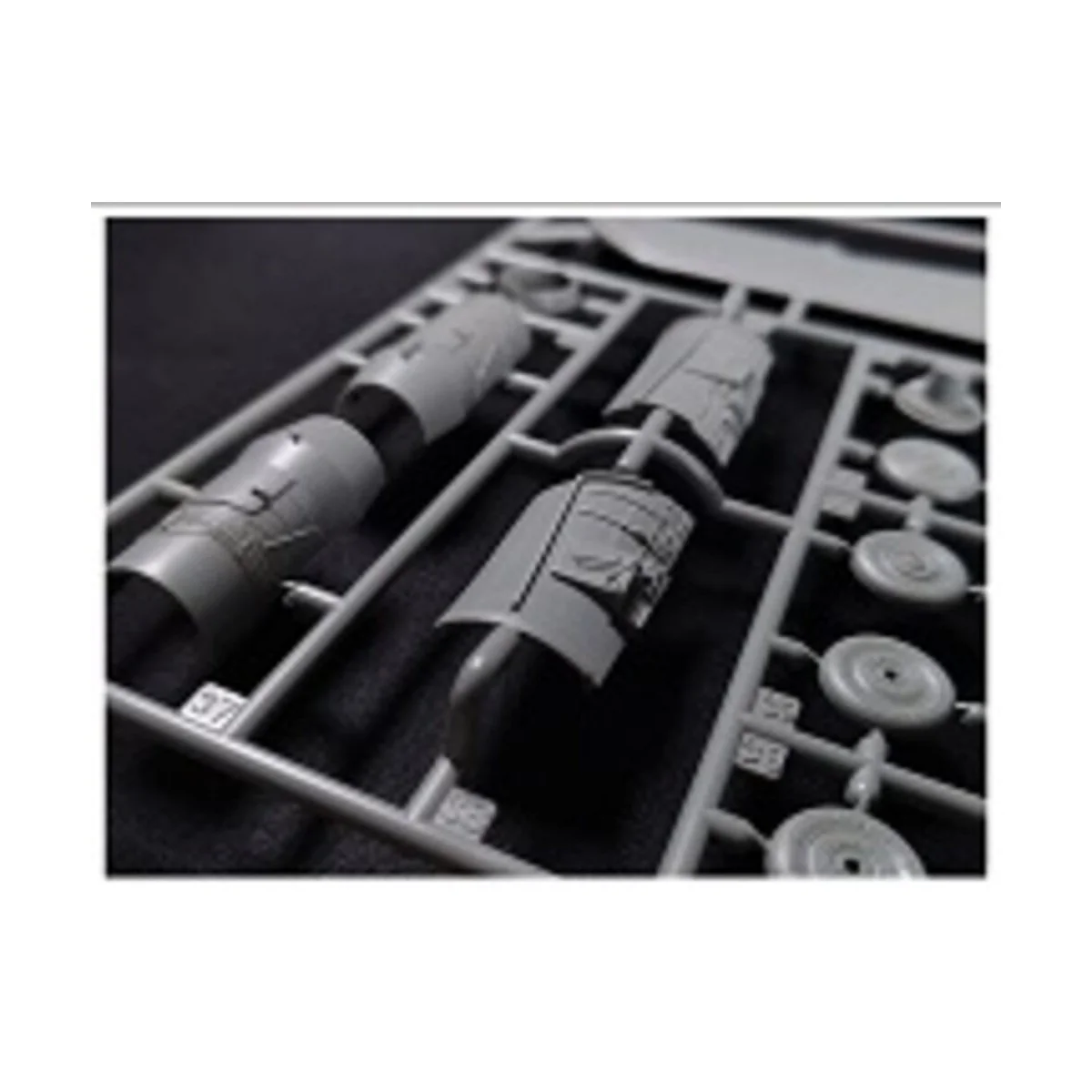 MIG-17F PLA - KINETIC K48164