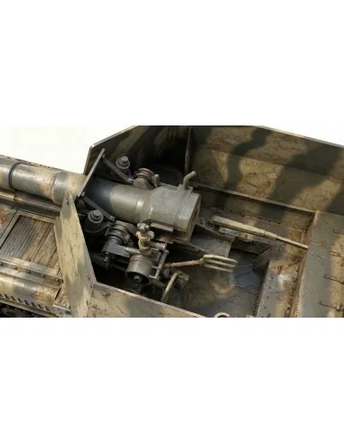 15 cm sFH 13/1 (Sf)auf Gw Lrs.(f )Sd.Kfz.135/1 with German 50 Ton T...
