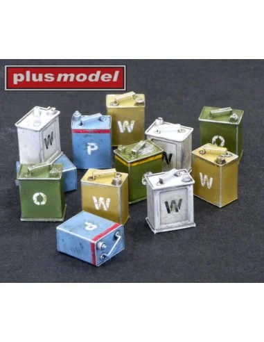 British canisters POW, 1/35 - Plus model DP3004