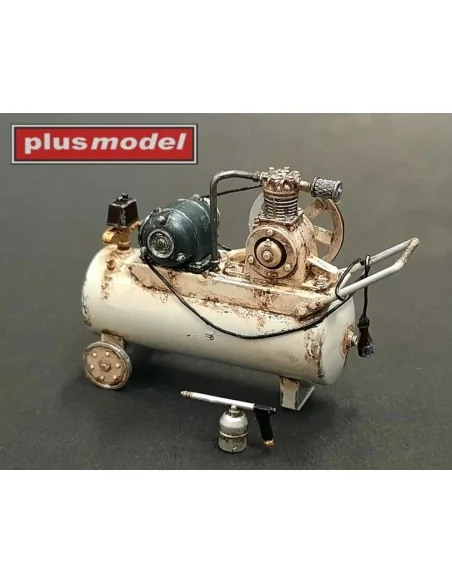 German compressor WWII, 1/35 - Plus model DP3025