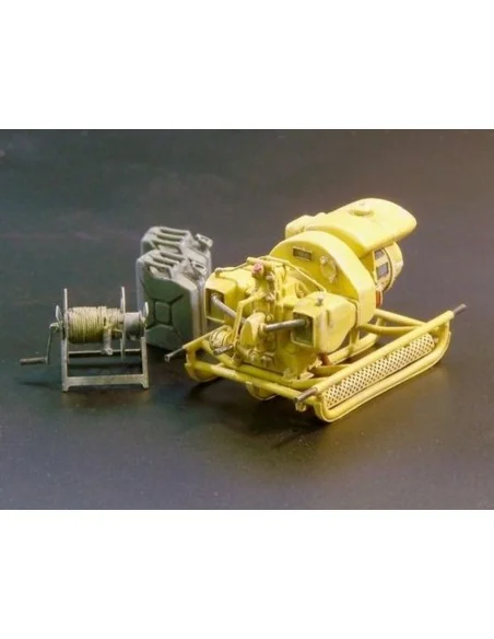 German power generator WWII, 1/35 - Plus model 421