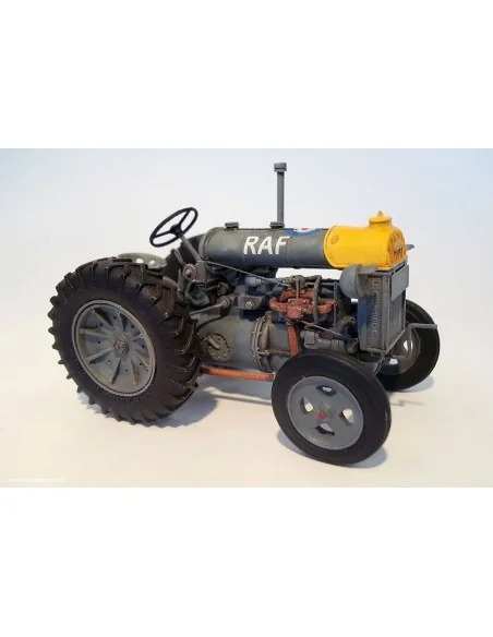 Fordson N-big, 1/35 - Plus model 448