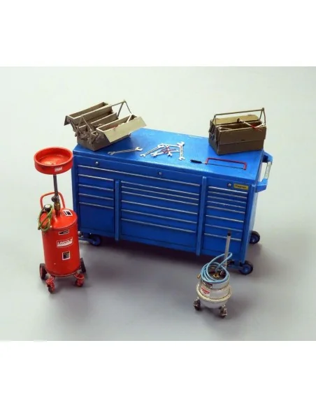 Garage equipment, 1/35 - Plus model 497