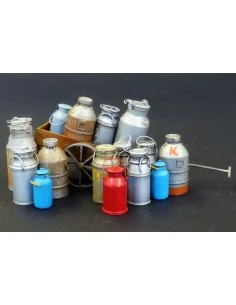 Milk and cream cans, 1/35 - Plus model 508