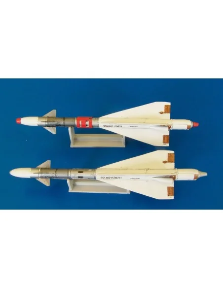 Missile R-40T, 1/48 - Plus model AL4044