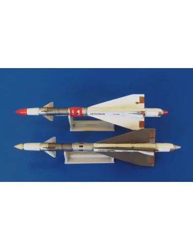 [NO_DESC] Missile R-40RD, 1/48 - Plus model AL4045