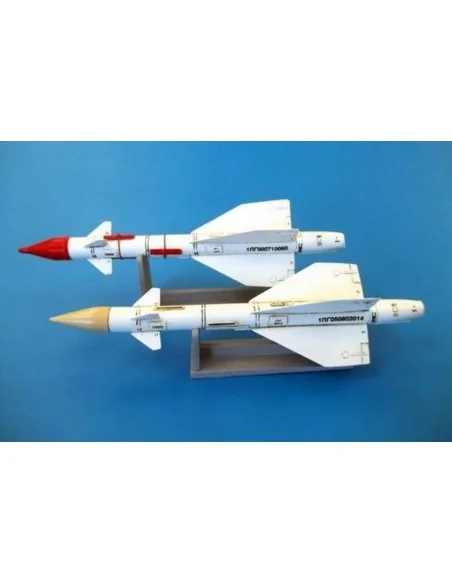 Russian missile R-98R, 1/48 - Plus model AL4051