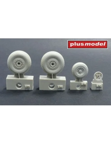[NO_DESC] B-26 Marauder wheels late diamond tread, 1/48 - Plus mode...