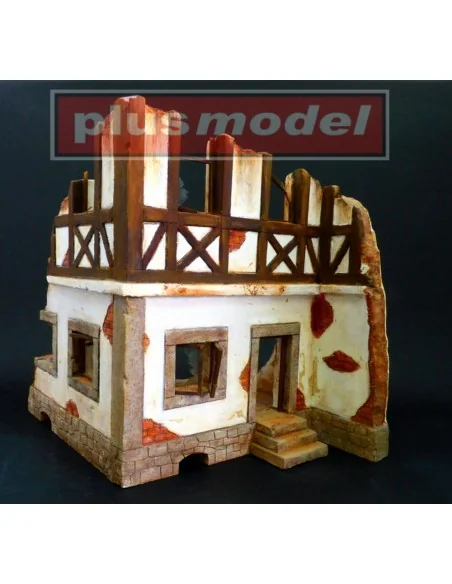 Deutsches Fachwerkhaus-Ruine, 1/35 - Plus model 47