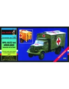 Opel Blitz 4x4 Krankenwagen, 1/35 - Plus model 92