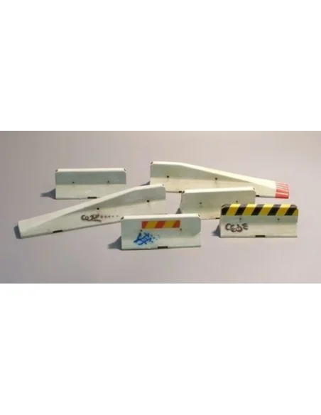 Straßensperren - kurz, 1/35 - Plus model 372