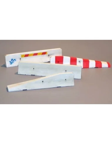 Straßensperren - lang, 1/48 - Plus model 4042