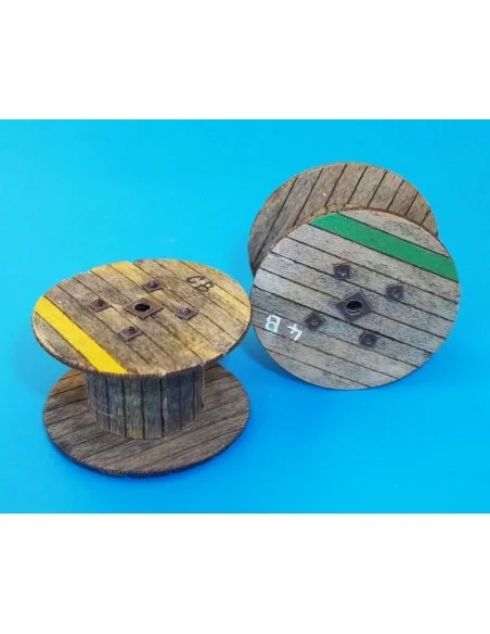 Cable reels - big, 1/48 - Plus model 4050