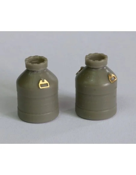 Plastic barrels, 1/35 - Plus model EL068