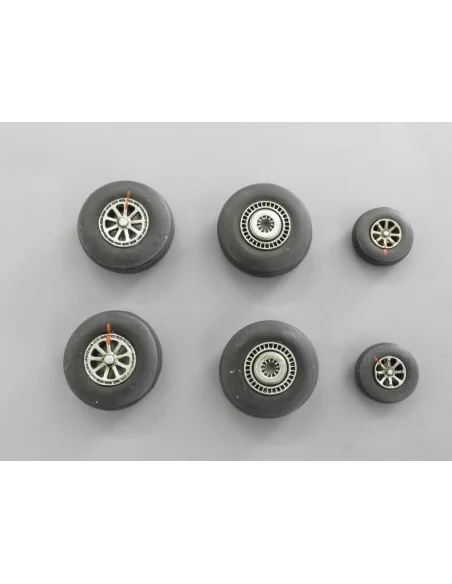 Wheels for C-121 Constelation, 1/72 - Plus model AL7024