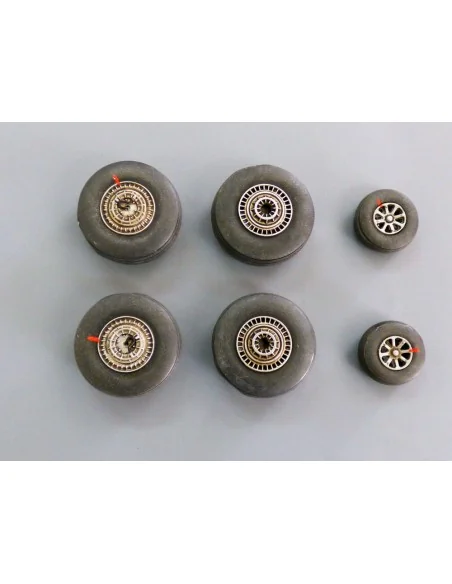 Wheels for L749 Constelation, 1/72 - Plus model AL7025