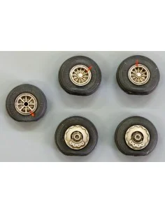 Wheels for DC-6/C-118, 1/72 - Plus model AL7030