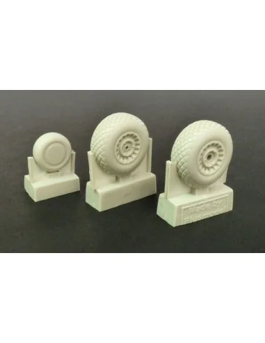 [NO_DESC] B-26 Marauder early wheels diamond tread, 1/72 - Plus mod...