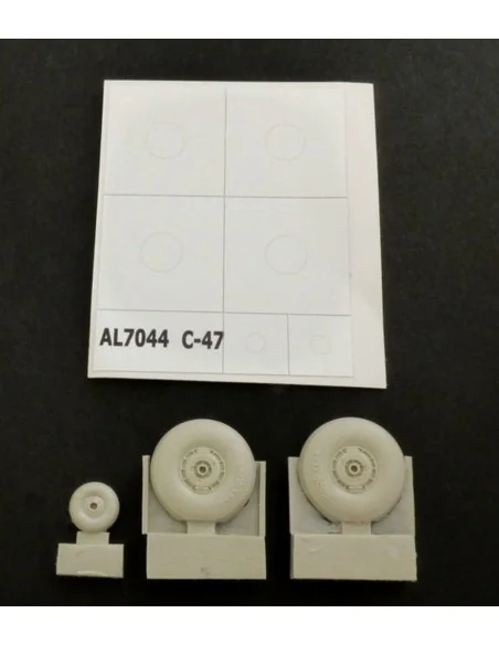 C-47 Skytrain wheels with cover, 1/72 - Plus model AL7044