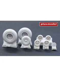 B-24 Liberator wheels groved, 1/72 - Plus model AL7067