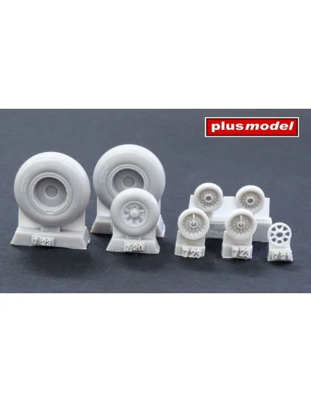 B-24 Liberator wheels groved, 1/72 - Plus model AL7067