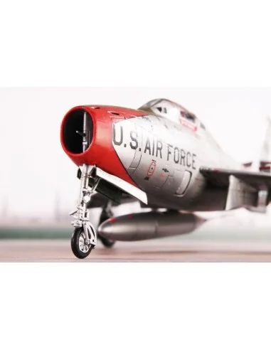 F-84F Thunderstreak ‘US Swept-wing Thunder’, 1/72 - Special Hobby 1...
