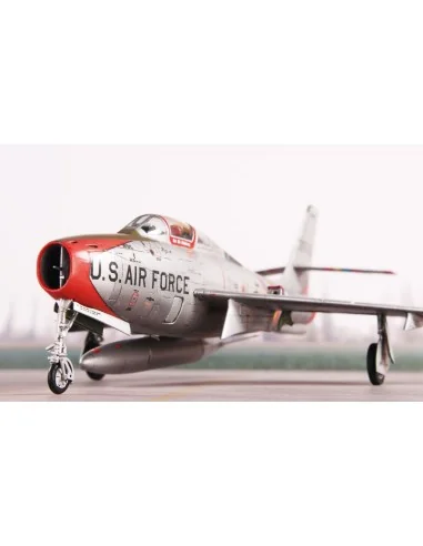 F-84F Thunderstreak ‘US Swept-wing Thunder’, 1/72 - Special Hobby 1...