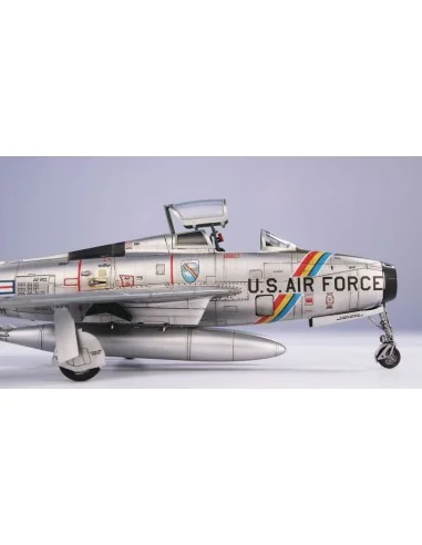 F-84F Thunderstreak ‘US Swept-wing Thunder’, 1/72 - Special Hobby 1...
