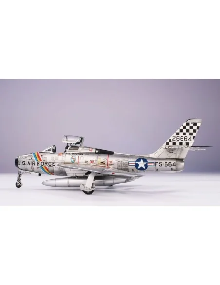 F-84F Thunderstreak ‘US Swept-wing Thunder’, 1/72 - Special Hobby 1...