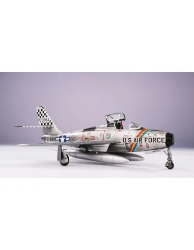 F-84F Thunderstreak ‘US Swept-wing Thunder’, 1/72 - Special Hobby 1...