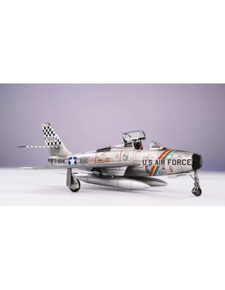 F-84F Thunderstreak ‘US Swept-wing Thunder’, 1/72 - Special Hobby 1...