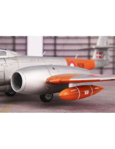 [NO_DESC] Gloster Meteor TT Mk.20, 1/72 - Special Hobby 100-SH72487