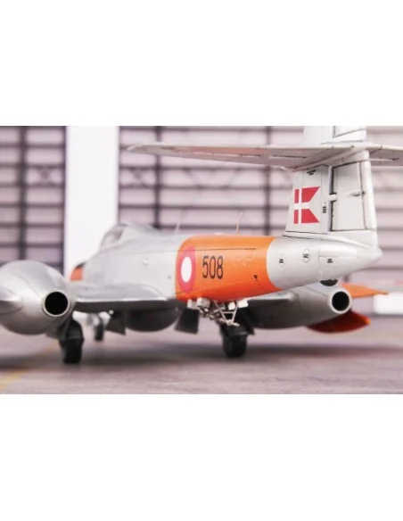 Gloster Meteor TT Mk.20, 1/72 - Special Hobby 100-SH72487