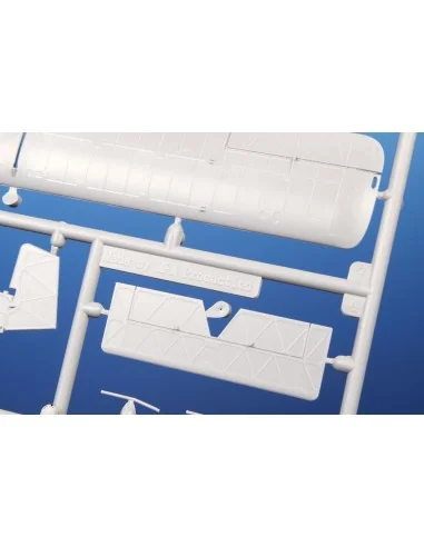 EoN Eton TX.1 / SG-38 Over Western Europe, 1/72 - Special Hobby 100...