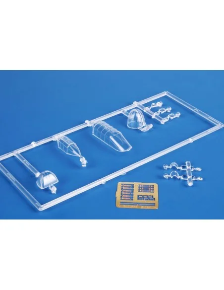 B-12A Bomber ‘Yellow Wings over America’, 1/72 - Special Hobby 100-...
