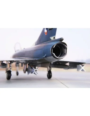 Mirage IIIC Armee de I'Air, 1/72 - Special Hobby 100-SH72476
